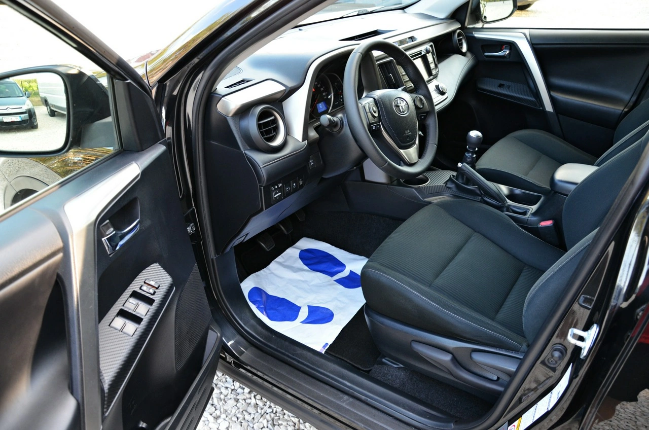 Toyota RAV-4 - Zdjęcie 27