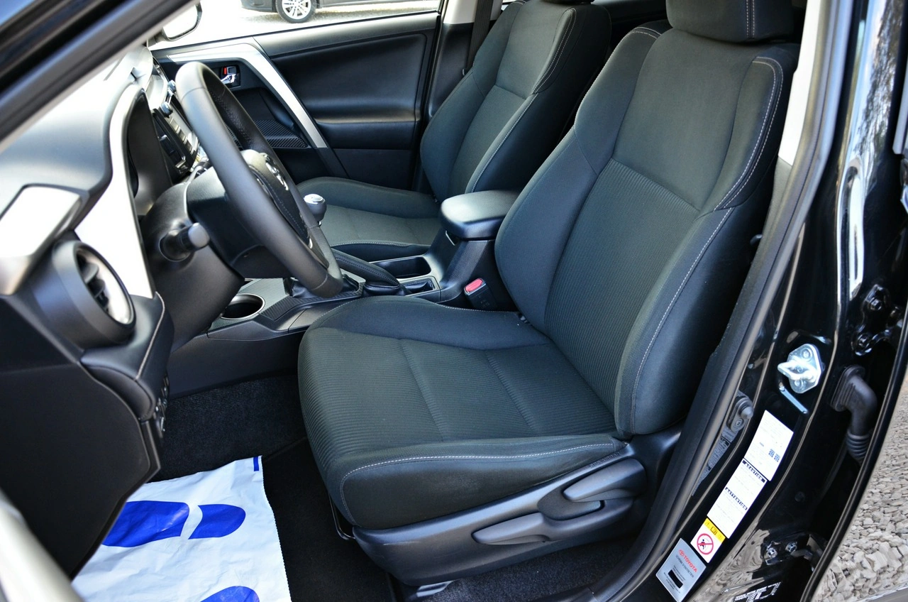 Toyota RAV-4 - Zdjęcie 30