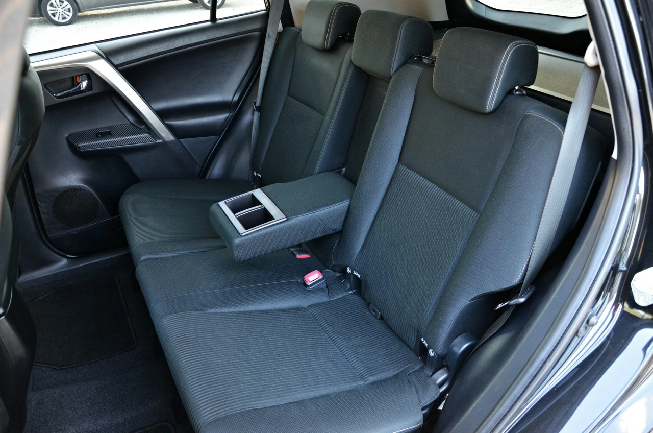 Toyota RAV-4 - Zdjęcie 32