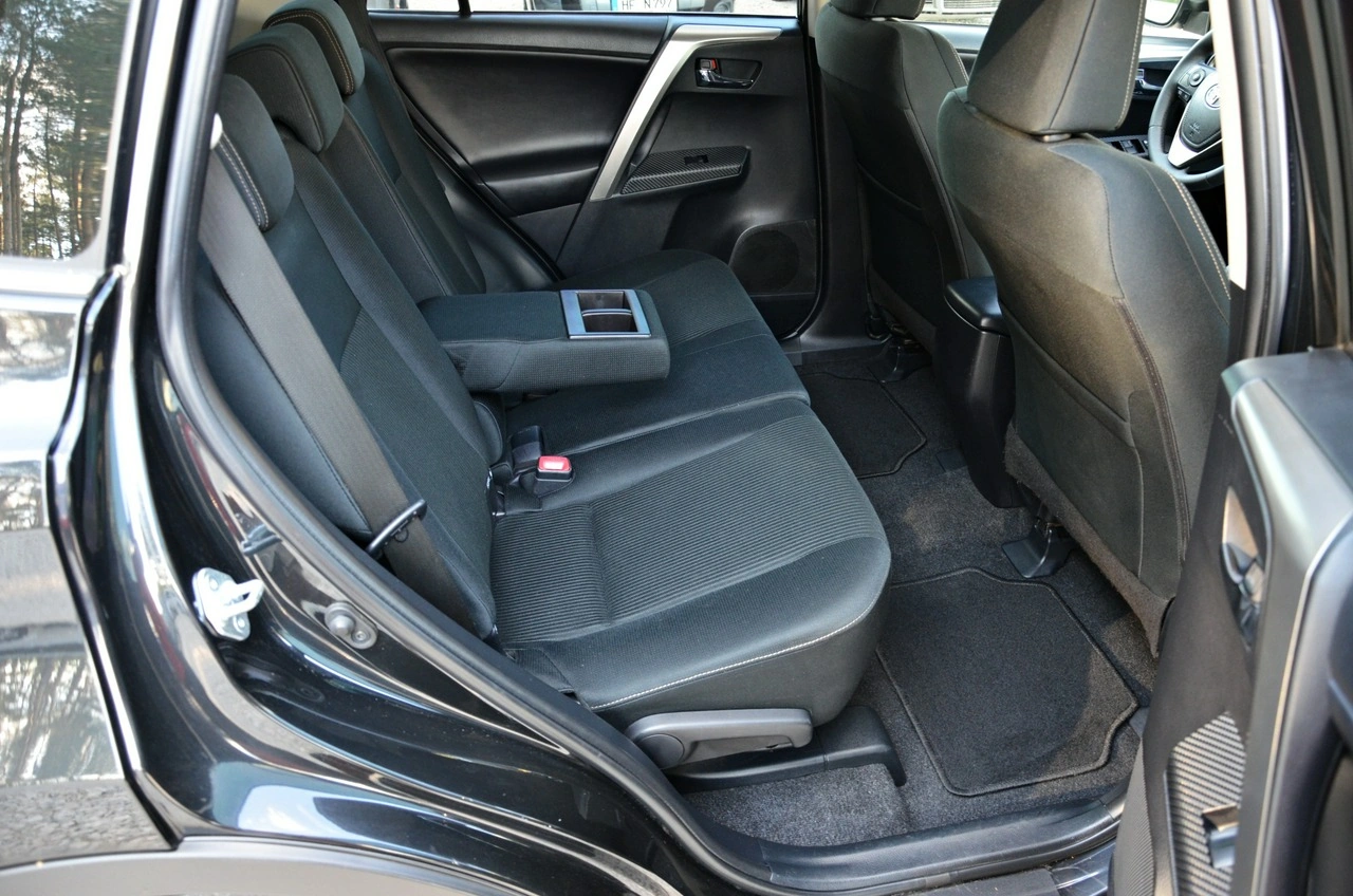 Toyota RAV-4 - Zdjęcie 34