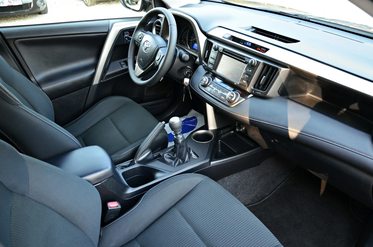 Toyota RAV-4 - Zdjęcie 38