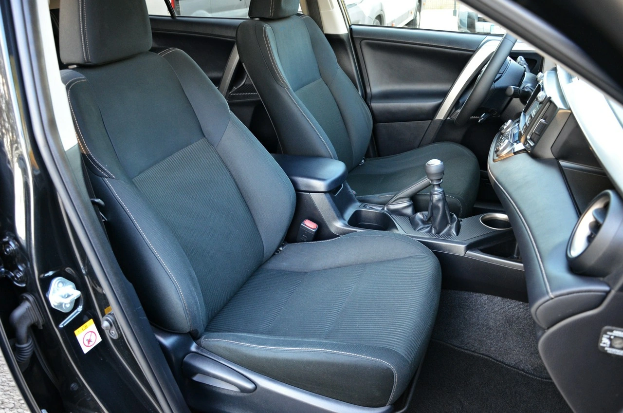 Toyota RAV-4 - Zdjęcie 39