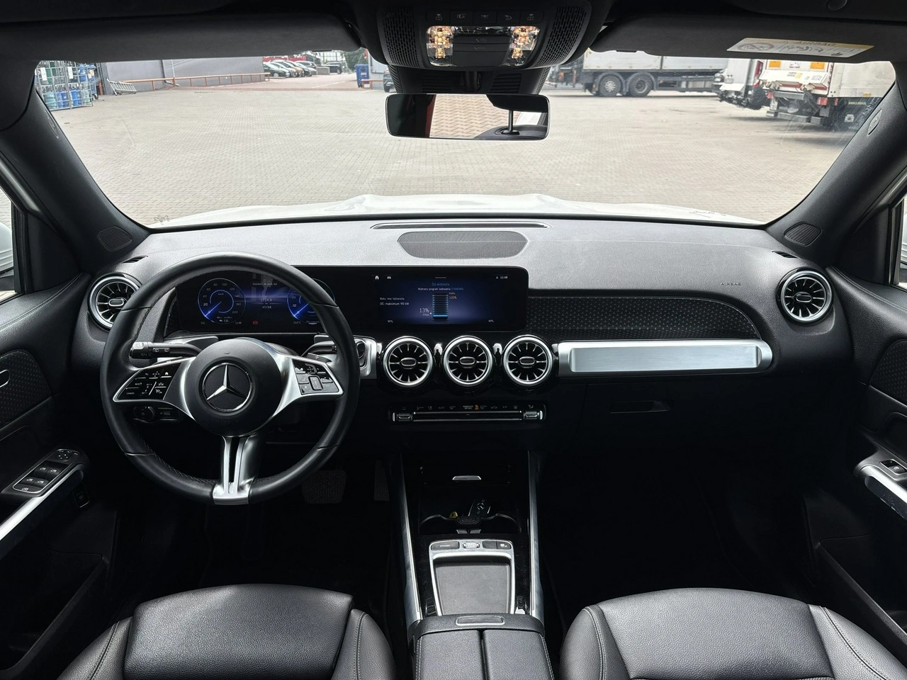 Mercedes EQB - Zdjęcie 12