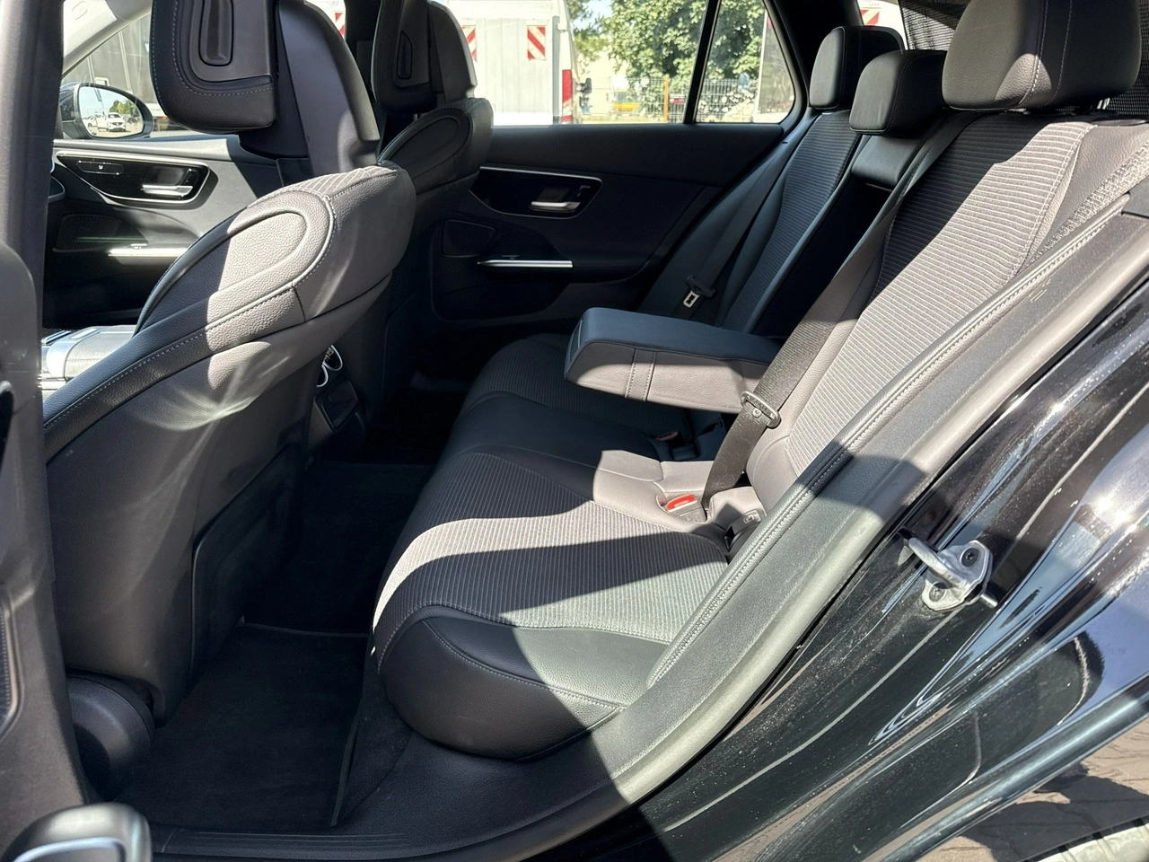 Mercedes C 220 - Zdjęcie 14