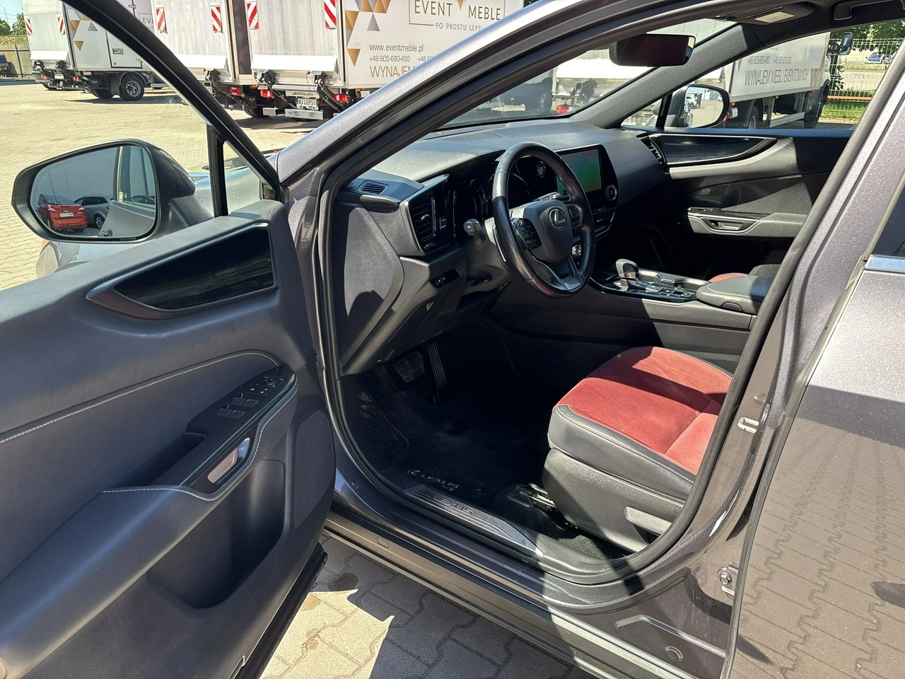 Lexus NX - Zdjęcie 10