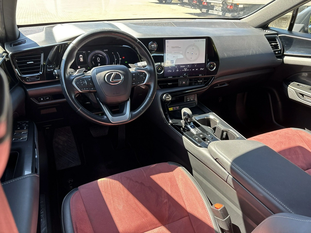 Lexus NX - Zdjęcie 11