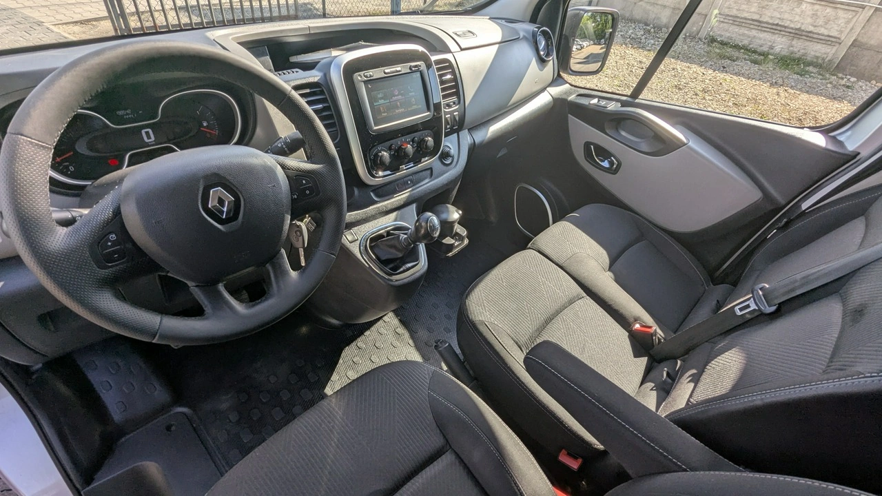 Renault Trafic - Zdjęcie 15