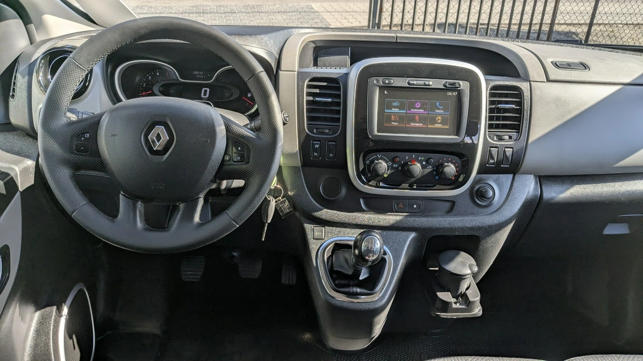 Renault Trafic - Zdjęcie 22