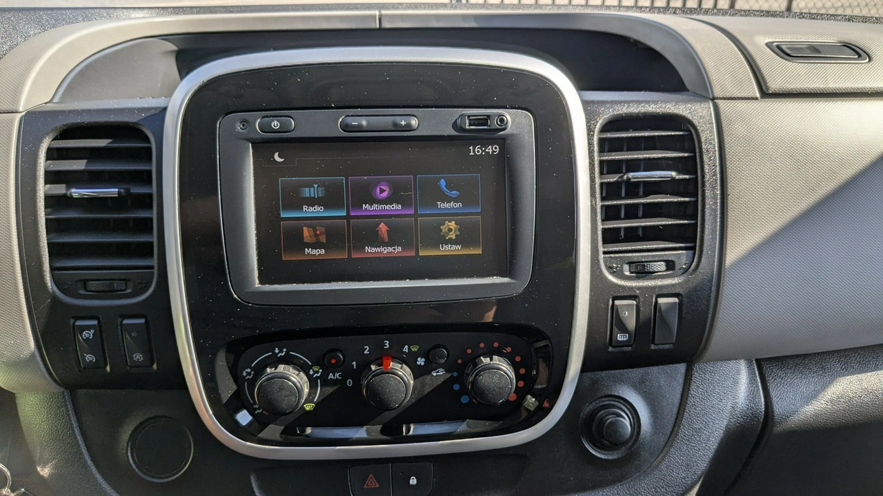 Renault Trafic - Zdjęcie 28