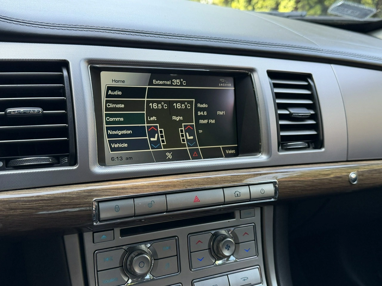 Jaguar XF - Zdjęcie 14