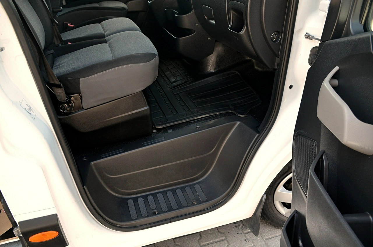 Nissan NV 400 - Zdjęcie 12