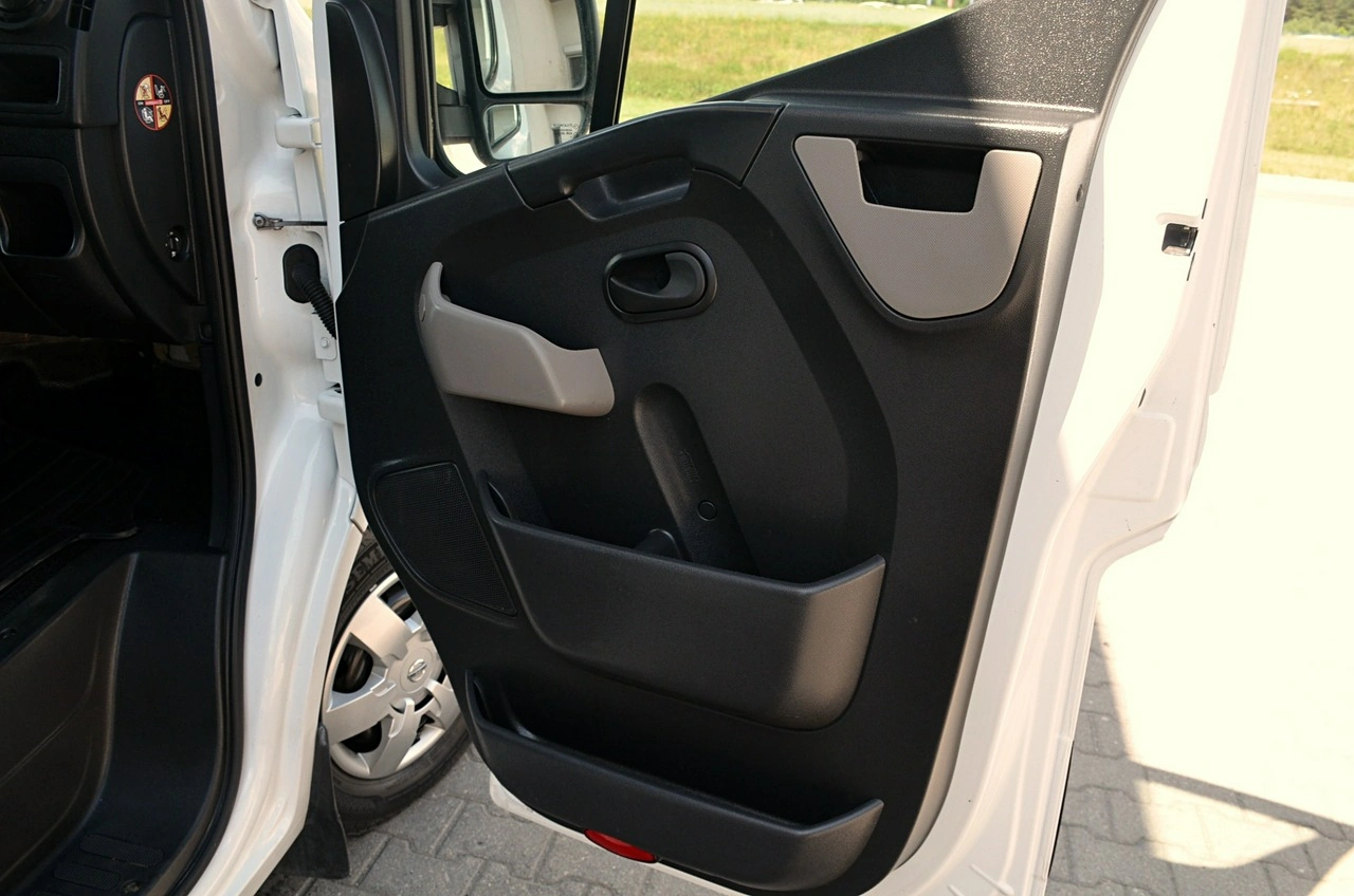 Nissan NV 400 - Zdjęcie 13