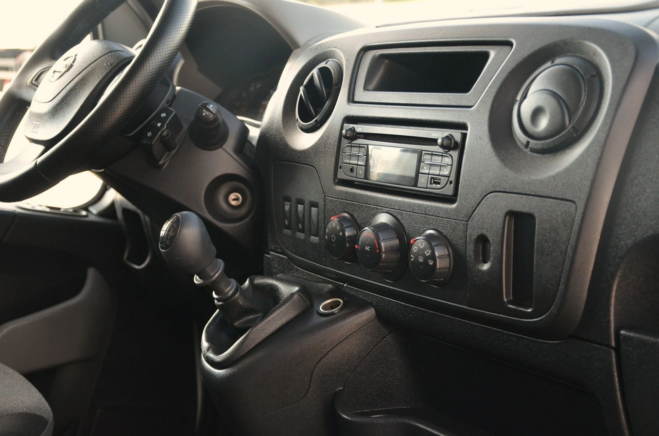 Nissan NV 400 - Zdjęcie 15
