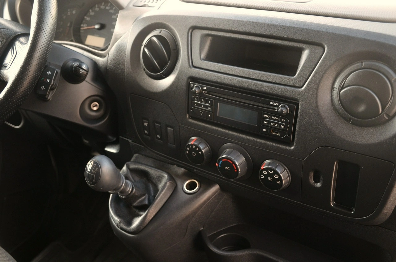 Nissan NV 400 - Zdjęcie 17