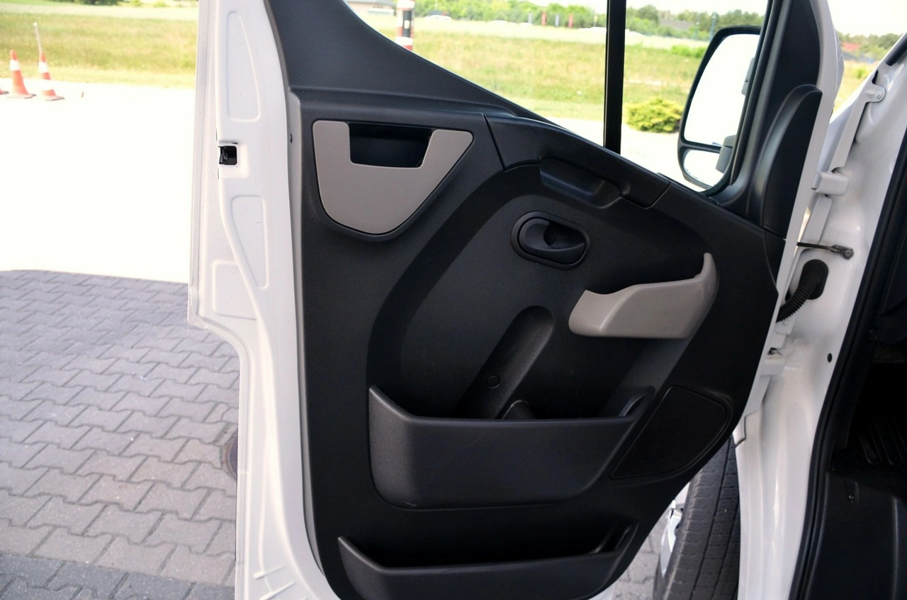 Nissan NV 400 - Zdjęcie 19
