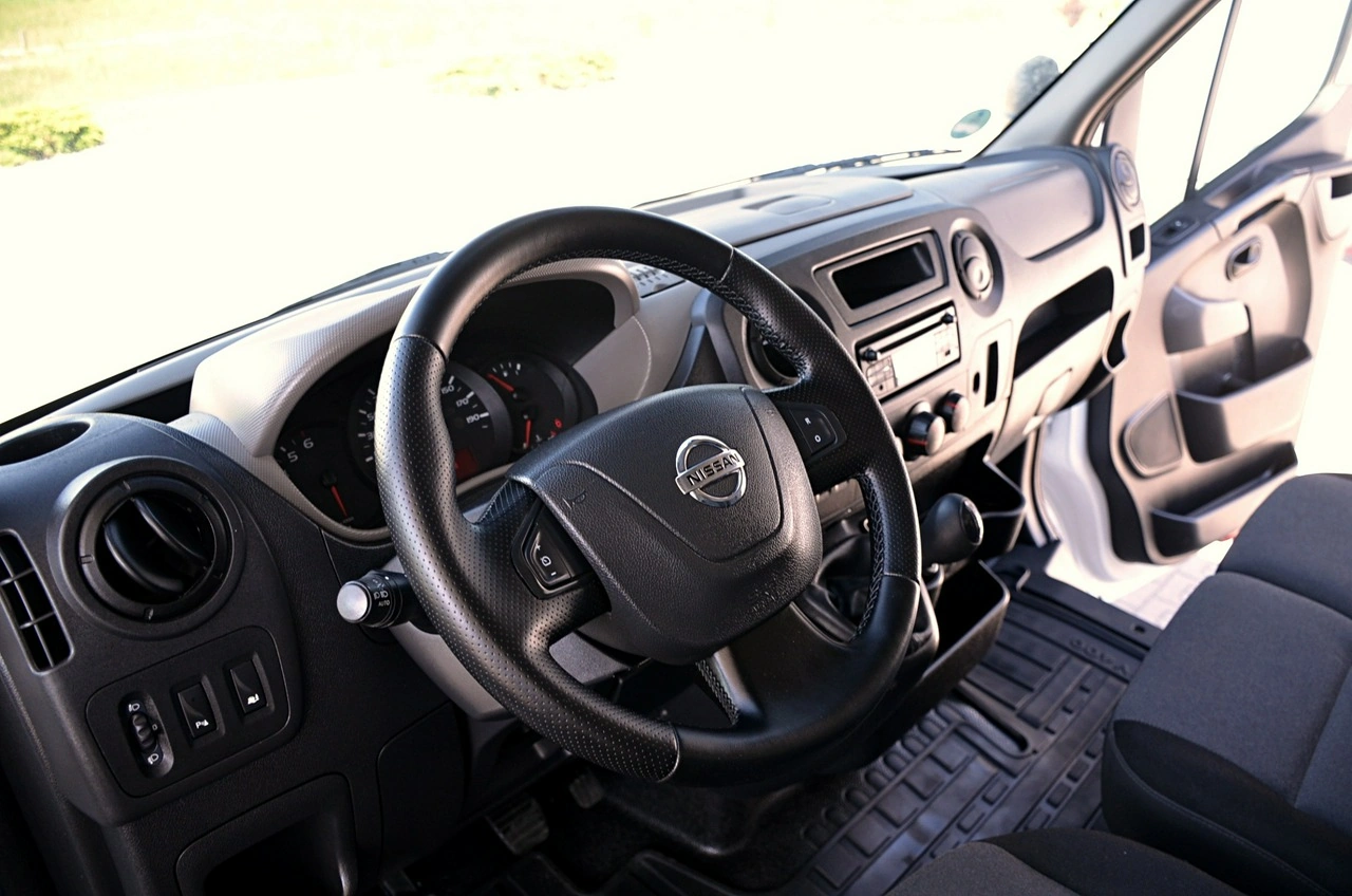 Nissan NV 400 - Zdjęcie 23