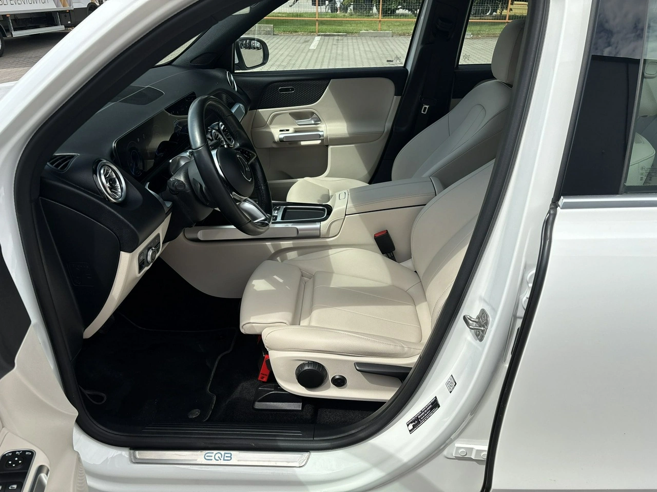Mercedes EQB - Zdjęcie 9