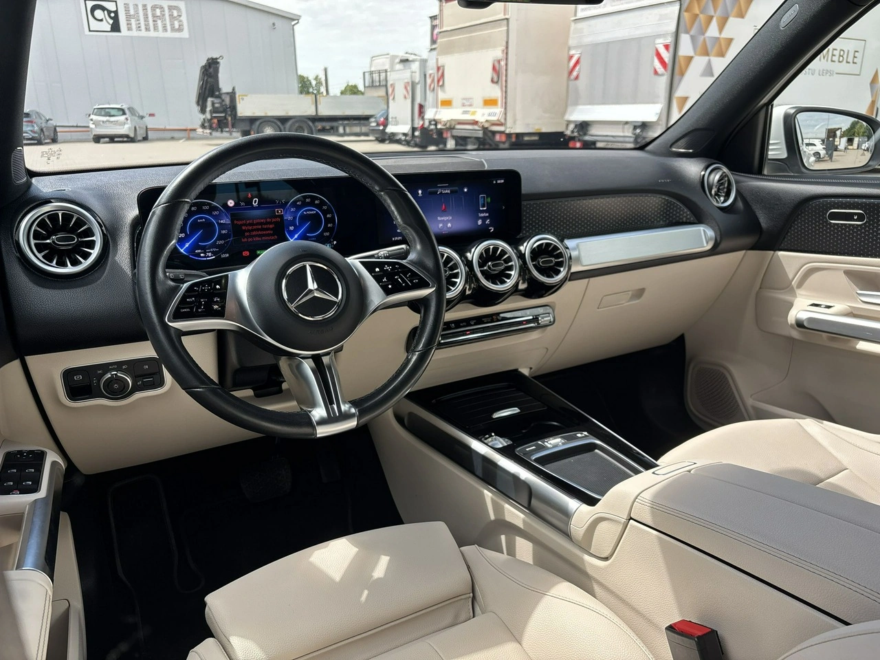 Mercedes EQB - Zdjęcie 11
