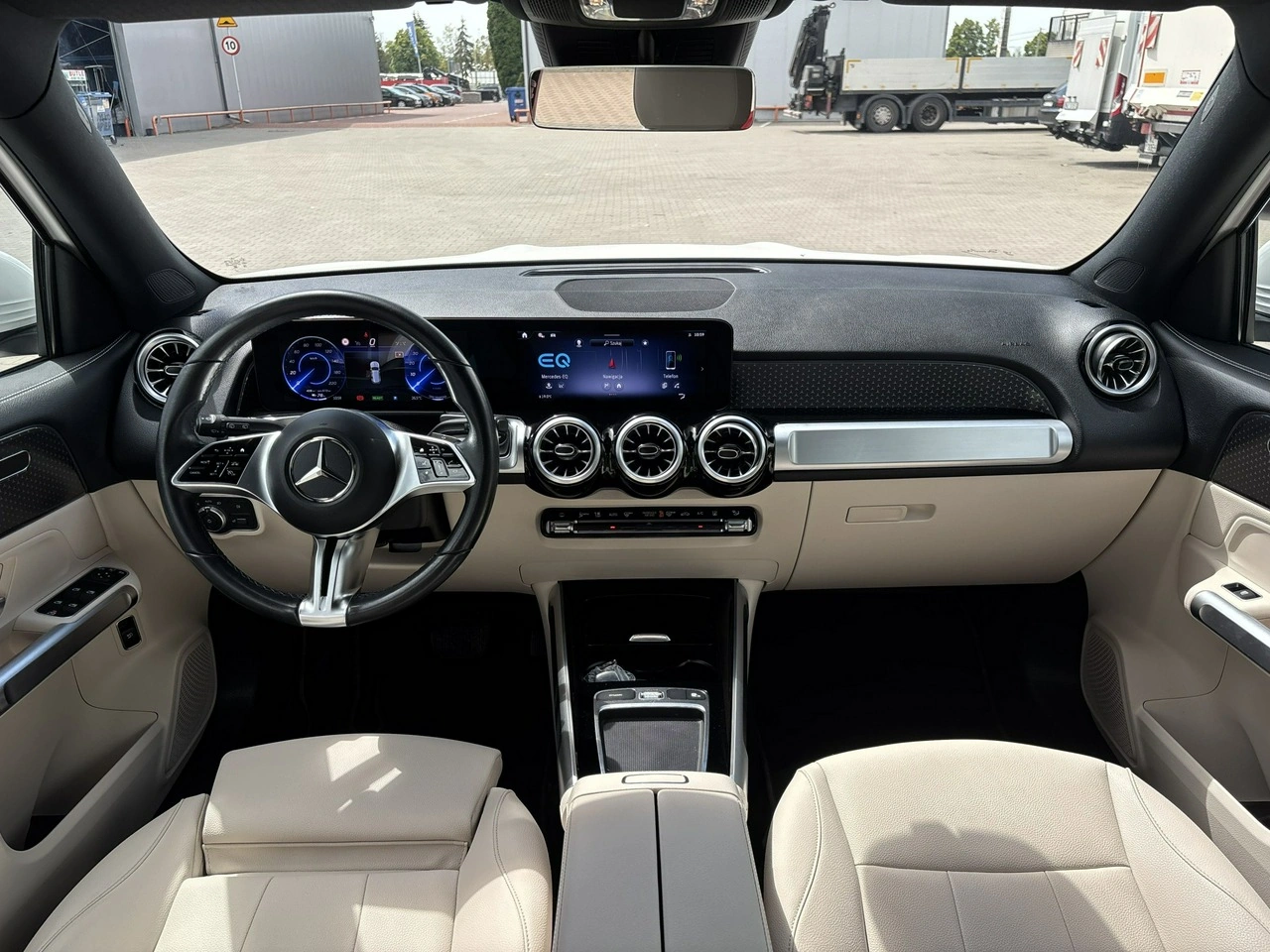 Mercedes EQB - Zdjęcie 12