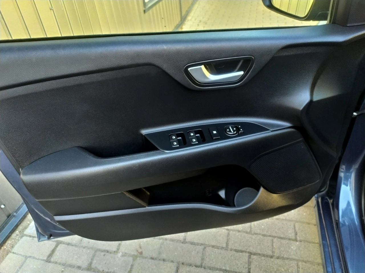 Kia Rio - Zdjęcie 10