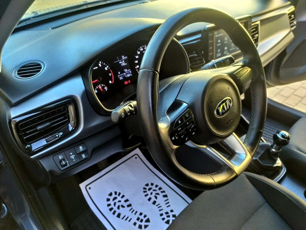 Kia Rio - Zdjęcie 11