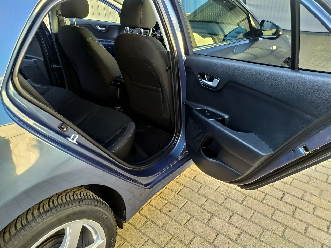 Kia Rio - Zdjęcie 19