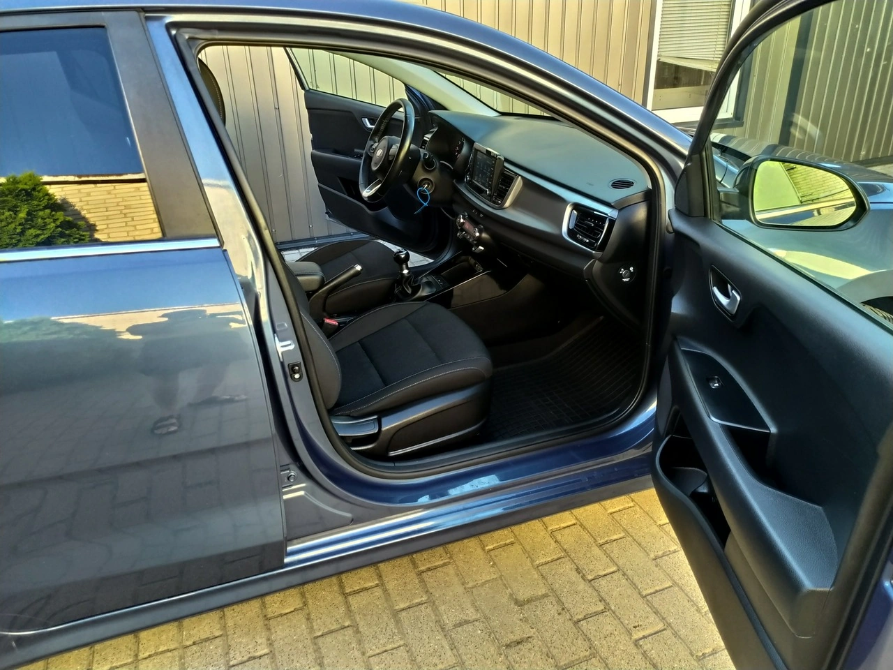 Kia Rio - Zdjęcie 21