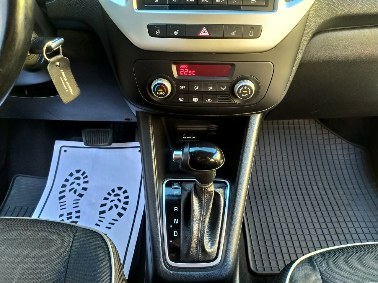 Kia Venga - Zdjęcie 18