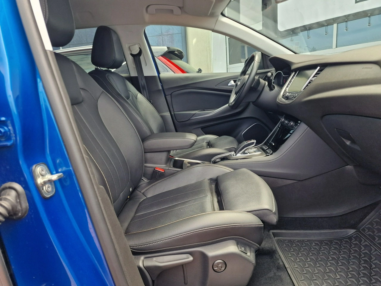 Opel Grandland X - Zdjęcie 25