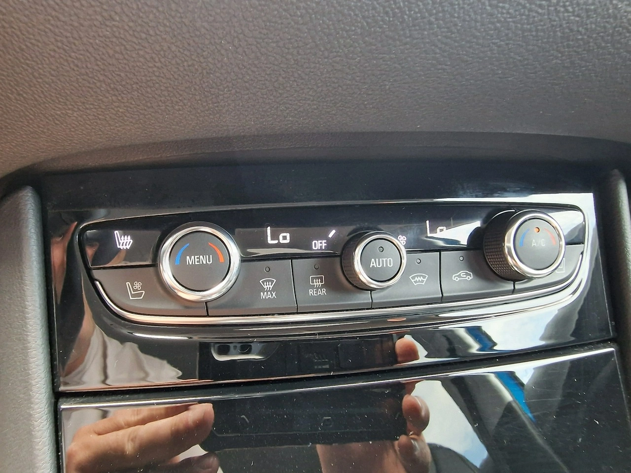 Opel Grandland X - Zdjęcie 33