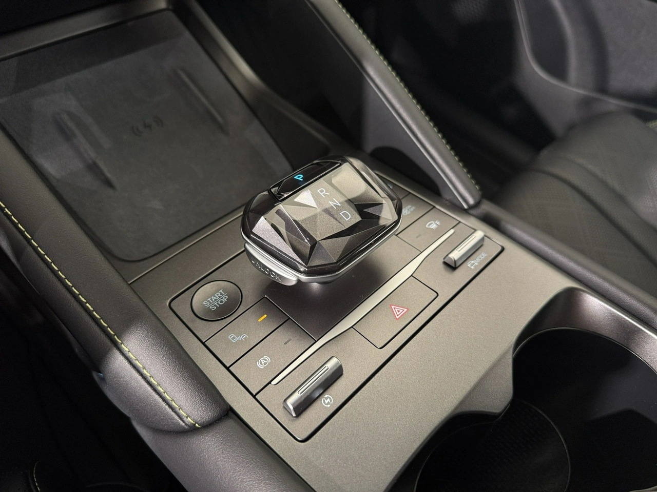 BYD Atto 2 - Zdjęcie 34