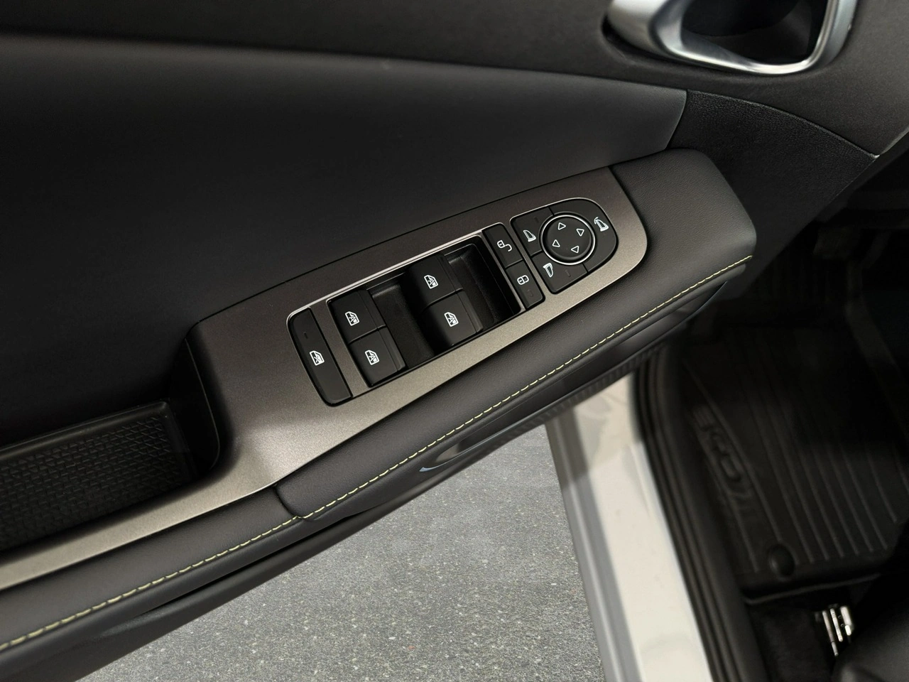 BYD Atto 2 - Zdjęcie 35
