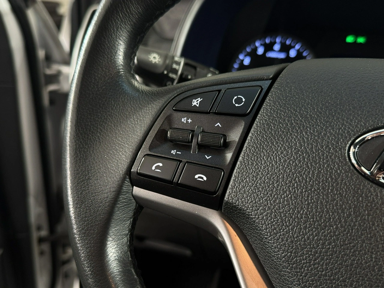 Hyundai Tucson - Zdjęcie 14