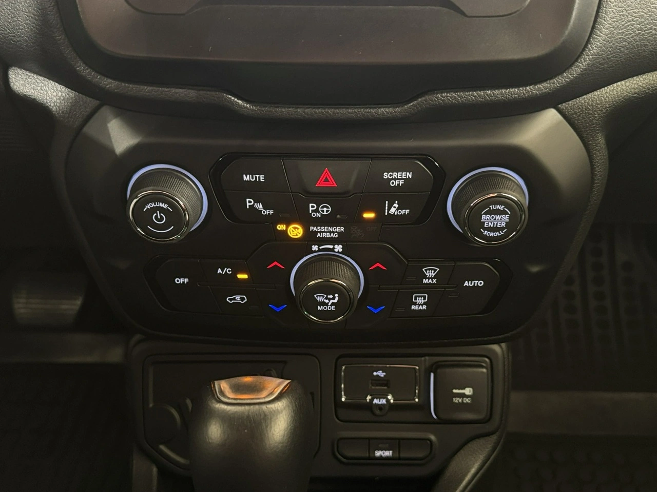 Jeep Renegade - Zdjęcie 26