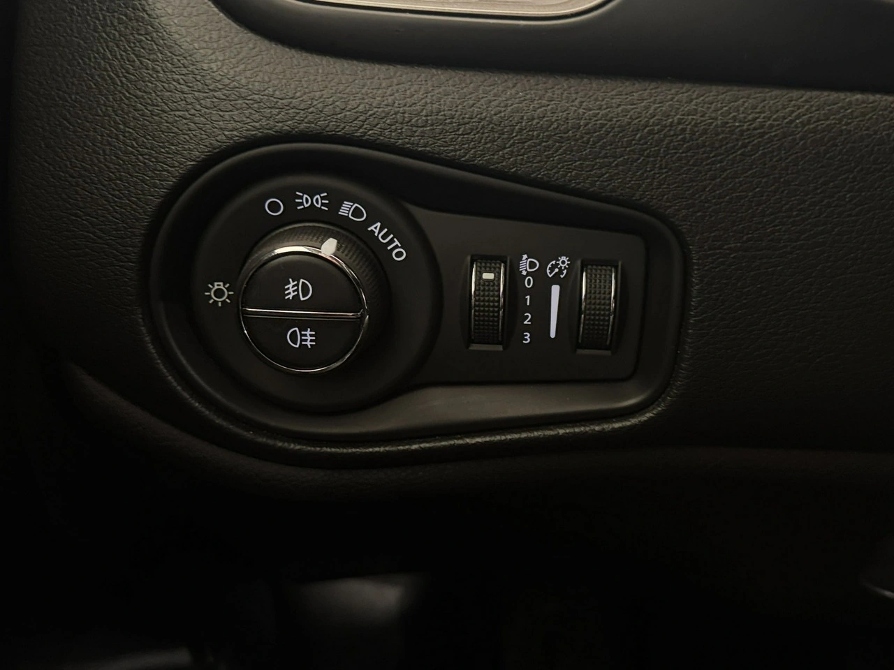 Jeep Renegade - Zdjęcie 28