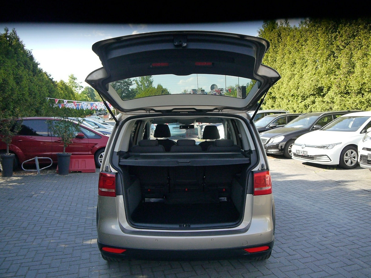 Volkswagen Touran - Zdjęcie 12
