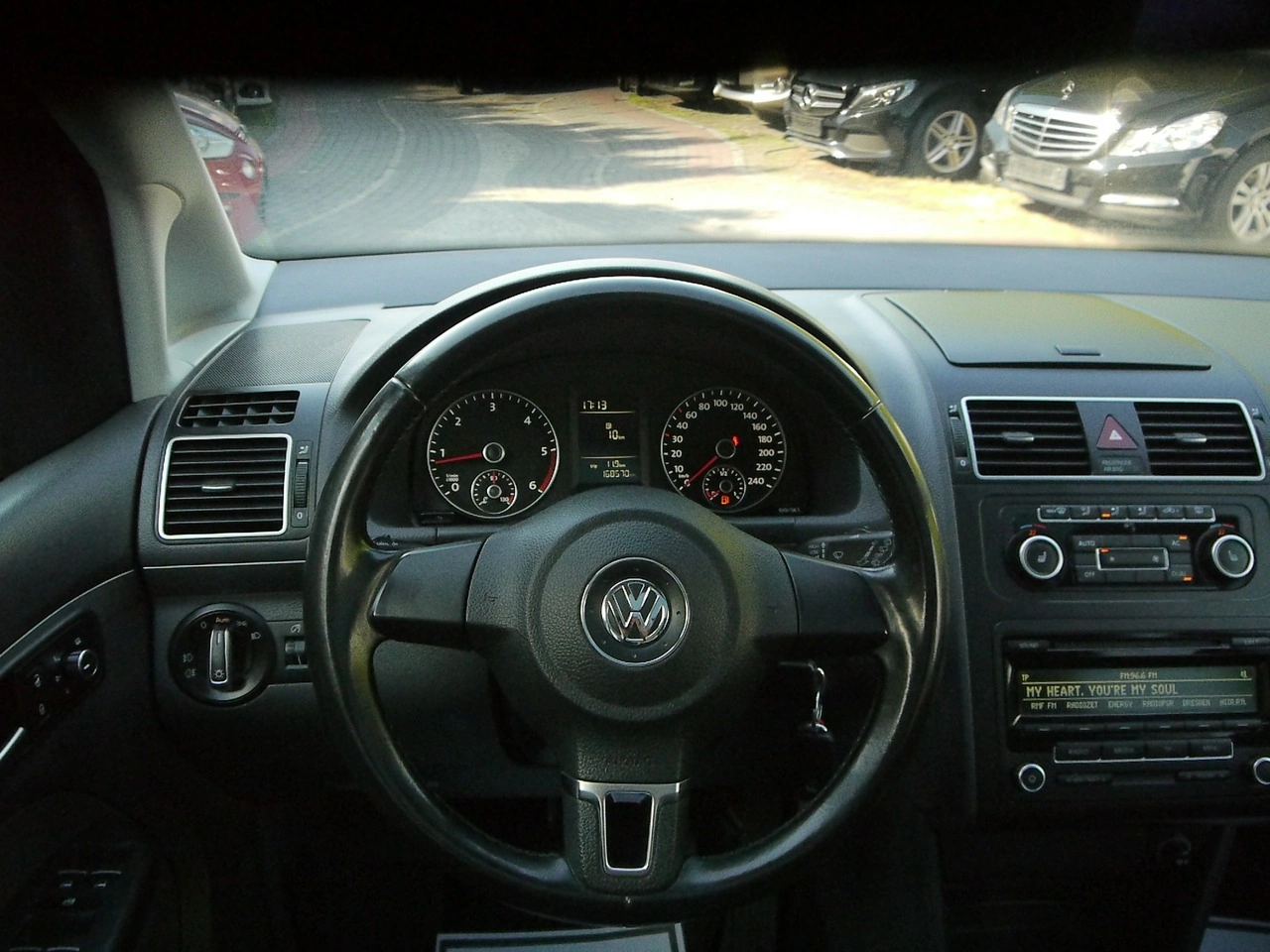 Volkswagen Touran - Zdjęcie 16