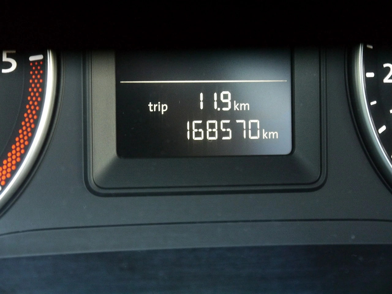 Volkswagen Touran - Zdjęcie 17