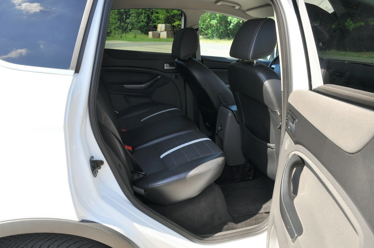 Ford Kuga - Zdjęcie 18