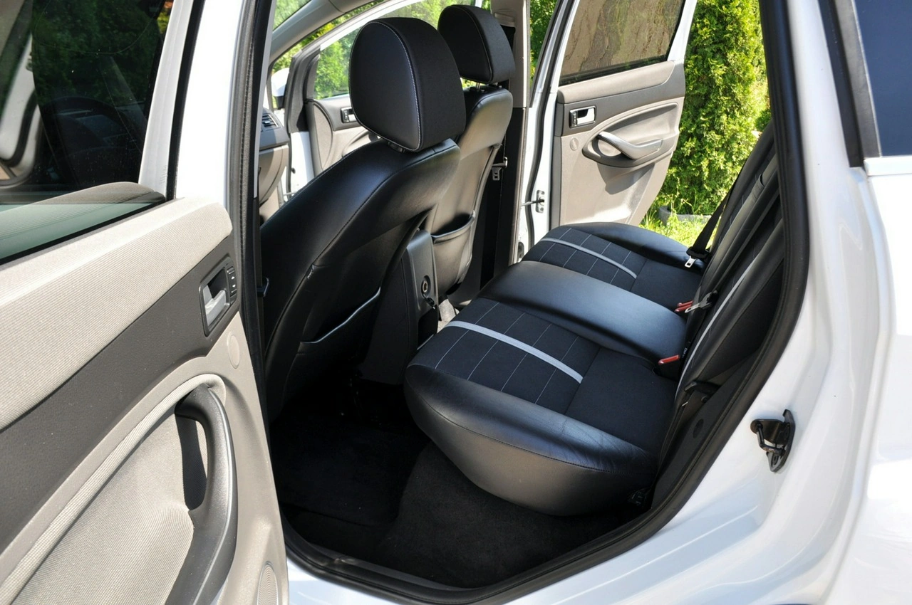 Ford Kuga - Zdjęcie 19