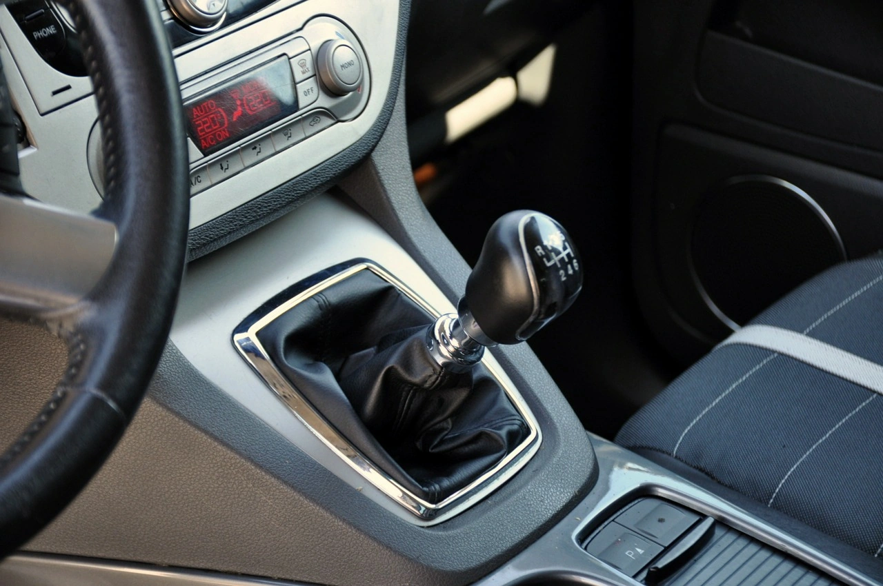 Ford Kuga - Zdjęcie 34