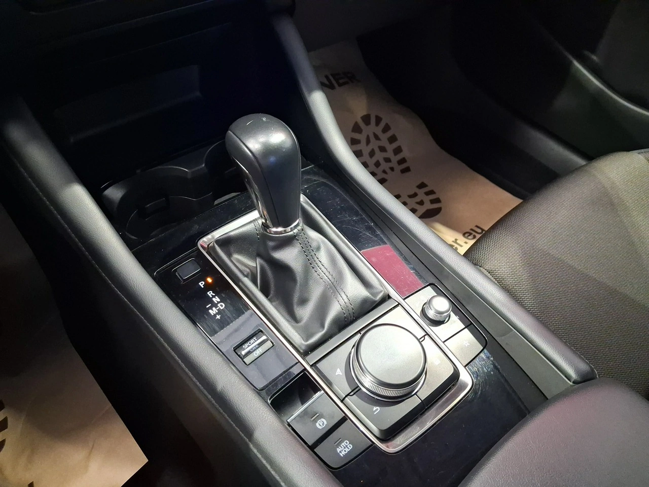 Mazda 3 - Zdjęcie 28
