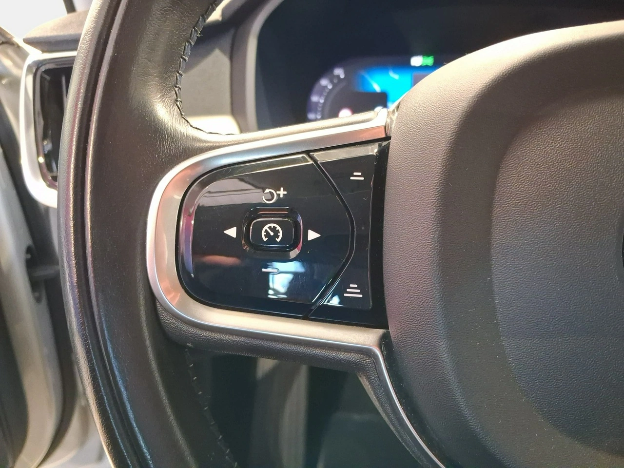 Volvo S90 - Zdjęcie 14