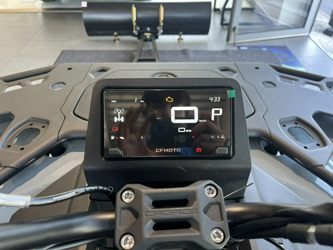 CF Moto C-Force - Zdjęcie 7