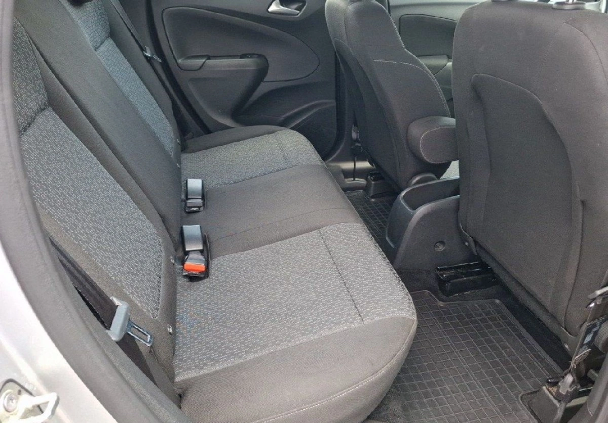 Opel Crossland X - Zdjęcie 19