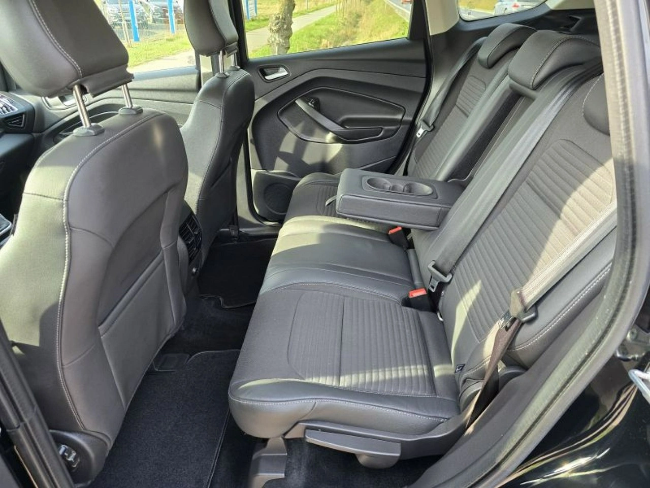 Ford Kuga - Zdjęcie 18