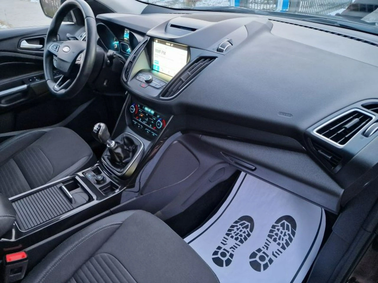 Ford Kuga - Zdjęcie 23