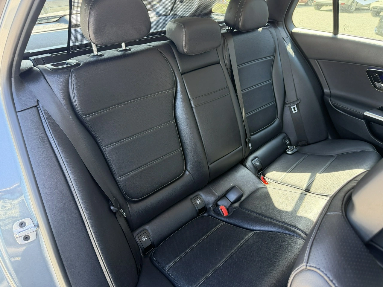 Mercedes C 200 - Zdjęcie 26