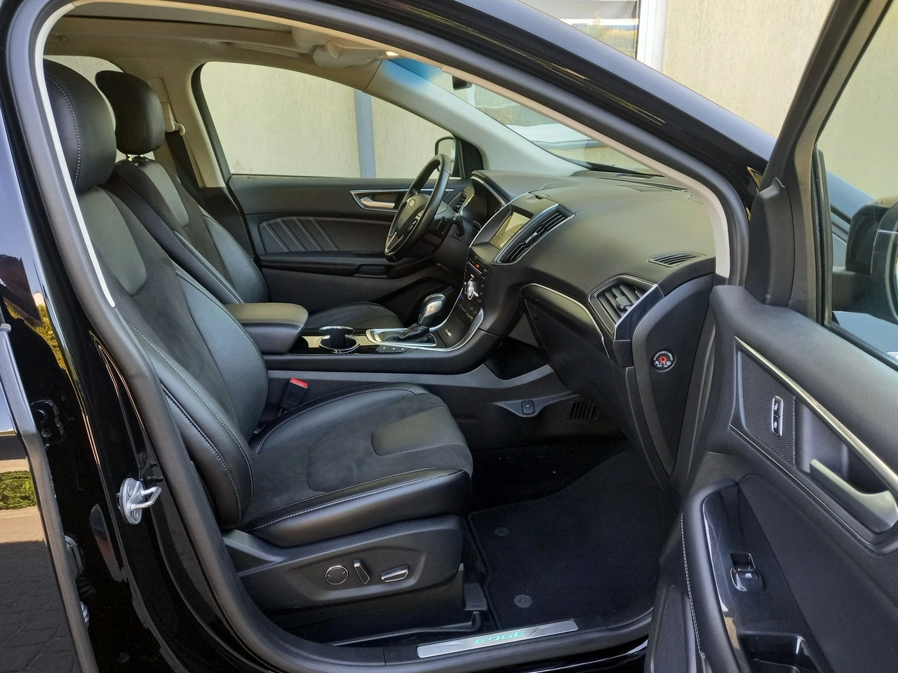 Ford Edge - Zdjęcie 17
