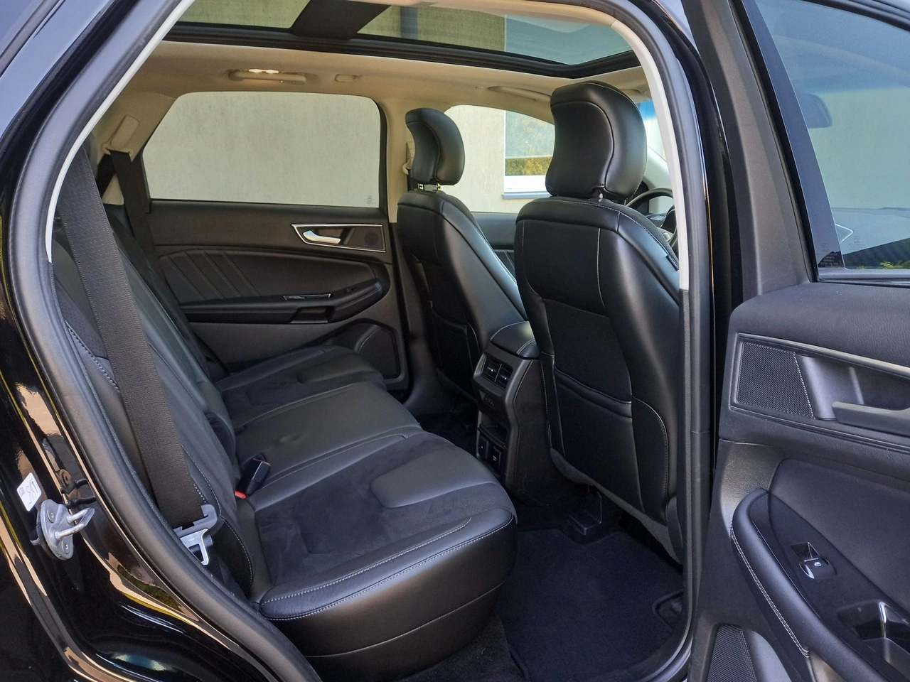 Ford Edge - Zdjęcie 21